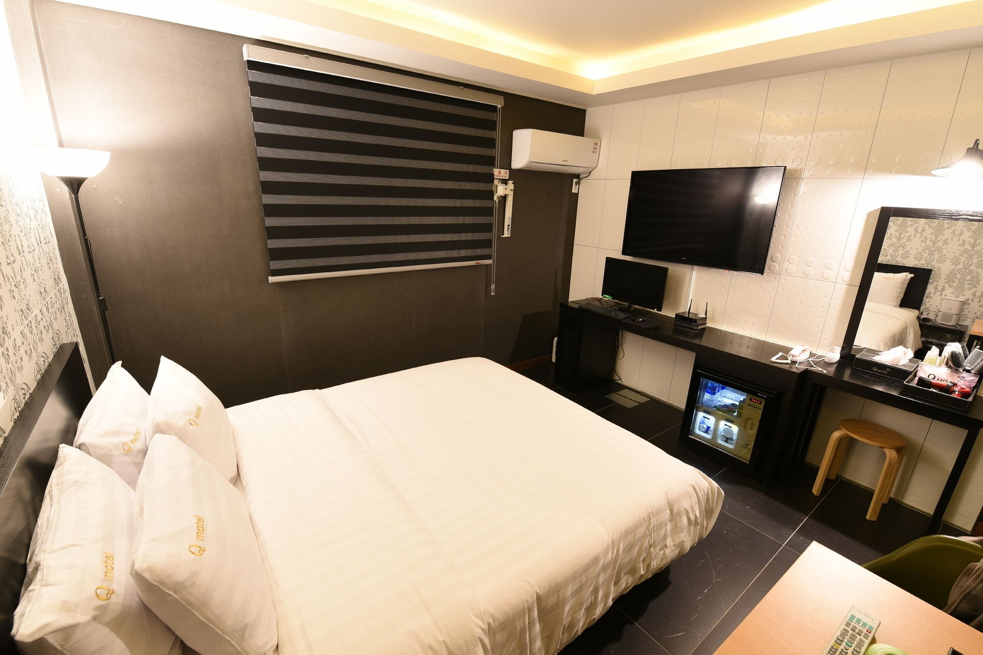 Jecheon Q Motel Buitenkant foto